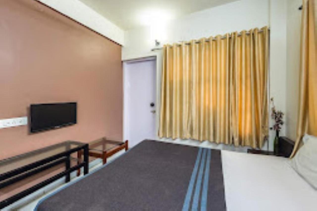Hotel Abhishek ,Nashik Dış mekan fotoğraf